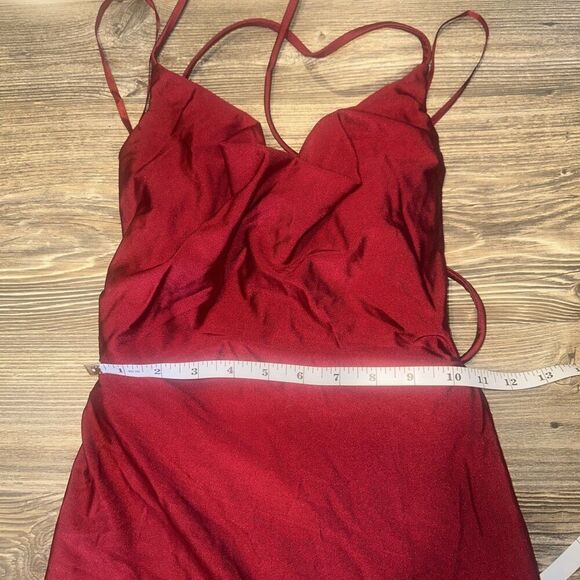 La Femme Red Strappy High Neck Slit Formal Gown Size 00. NWOT. D - Picture 7 of 13